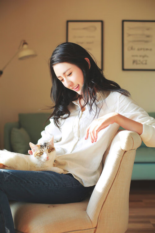 中国队中场罗德里格斯在巴黎奥运会上展现出强大的组织能力,nba罗德里格斯