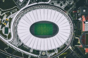 爱游戏娱乐网址-职业联赛设立球迷摄影日丰富观赛文化活动，足球赛摄影作品