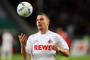 爱游戏在线登录入口-“马科斯·梅特罗的进攻与防守结合，为阿根廷美洲狮队开辟新局面”